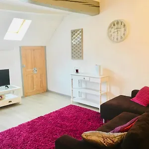 Chez Pralin & Praline Apartment